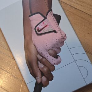 Nike Tour Classic Pink Golf Glove